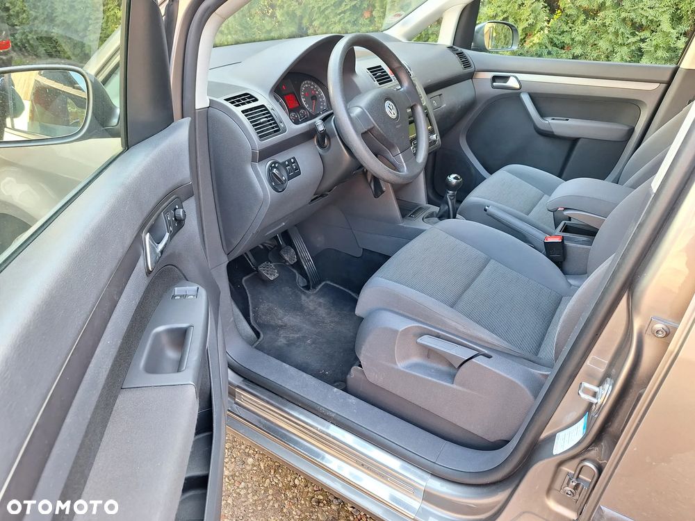 Volkswagen Touran 1.4 TSI Comfortline - 8