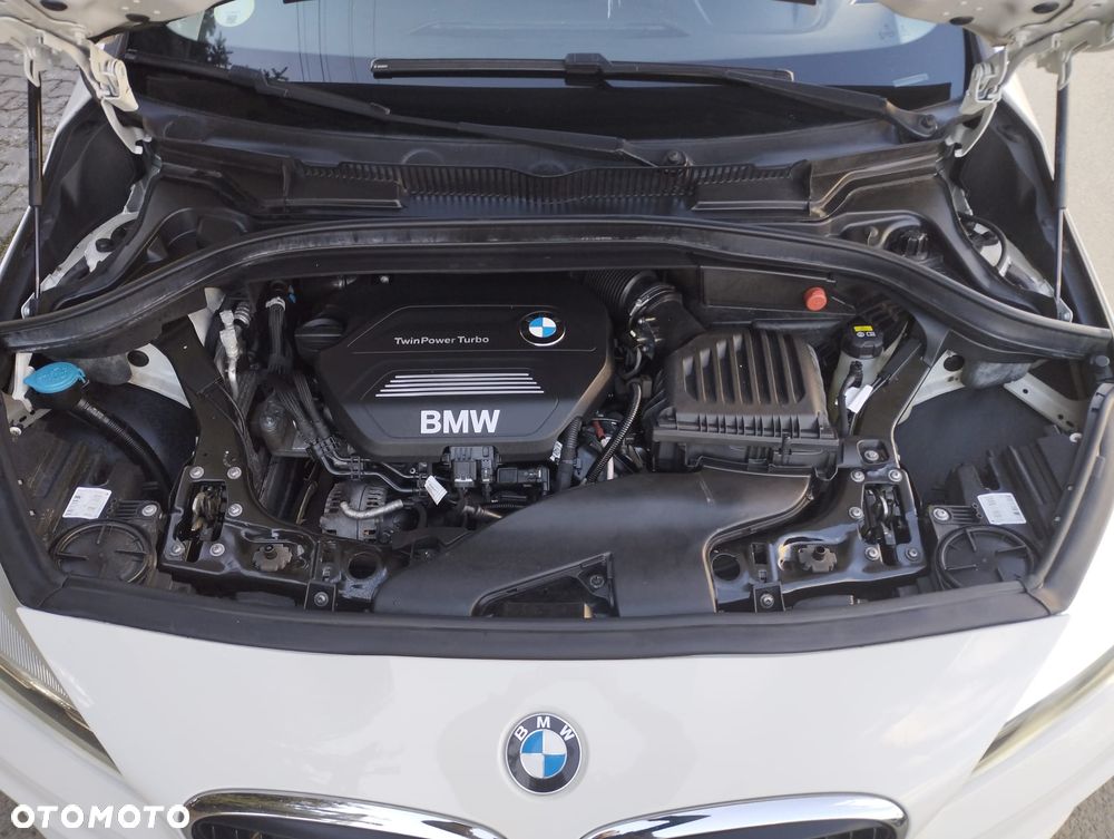 BMW Seria 2 216d - 18