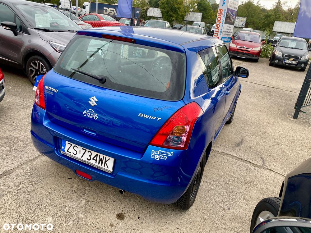 Suzuki Swift 1.3 Club - 11
