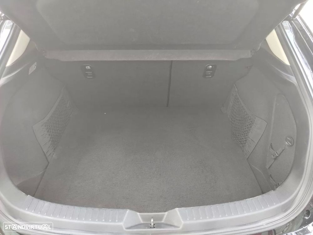Mazda 3 Hatchback 1.5 Sky-D Excellence Pack HT Navi - 10