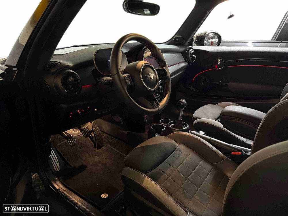 MINI 3 Portas John Cooper Works - 8