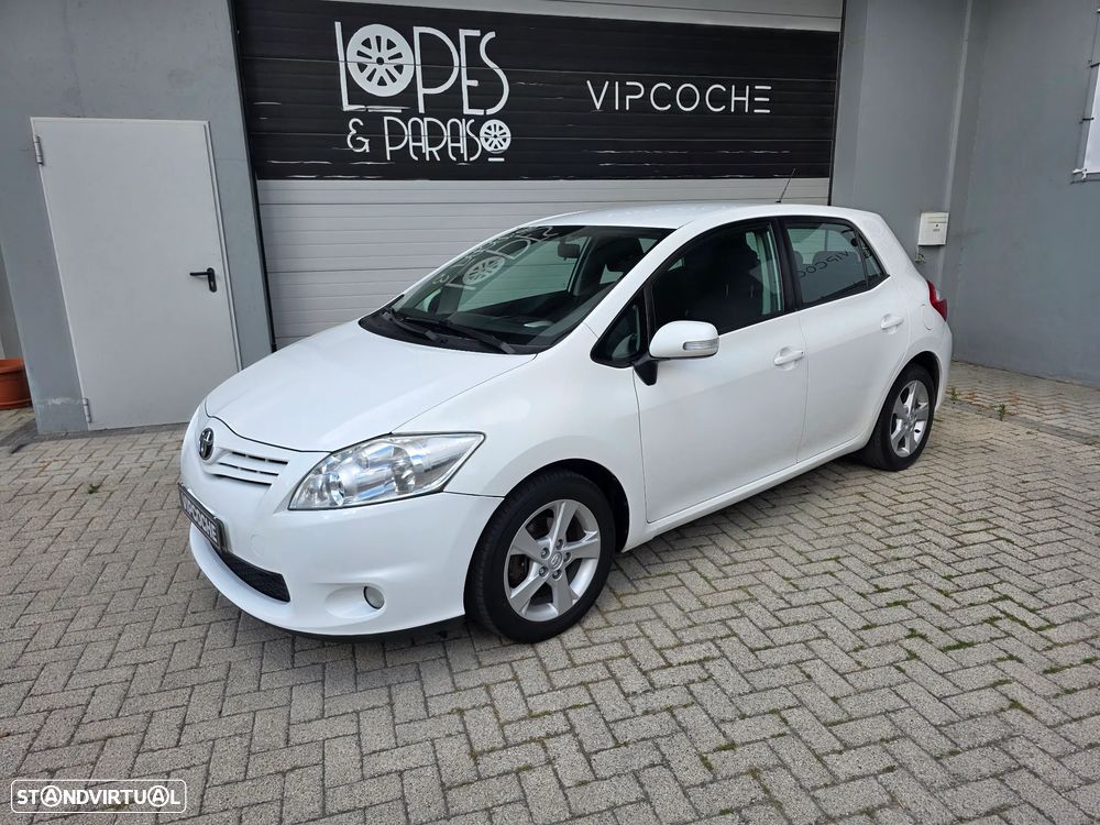 Toyota Auris 1.33 VVT-i Exclusive - 4