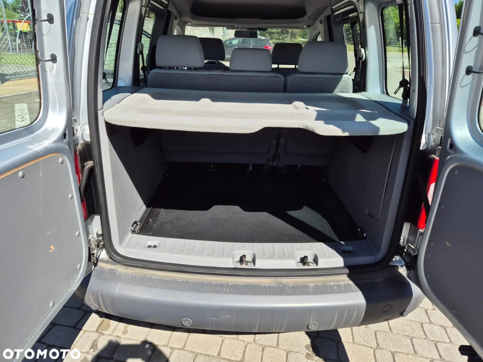 Volkswagen Caddy 1.4 Life (7-Si.) - 22