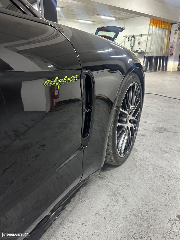 Porsche Panamera Sport Turismo 4 E-Hybrid Edition 10 Anos - 4