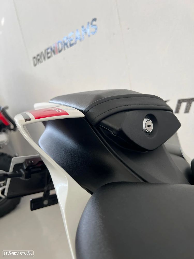 Yamaha R 7 - Edição 60º Aniversário - 18