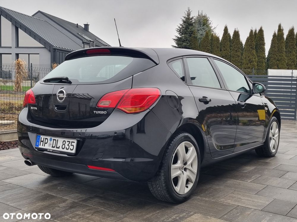 Opel Astra 1.4 Turbo Cosmo - 2