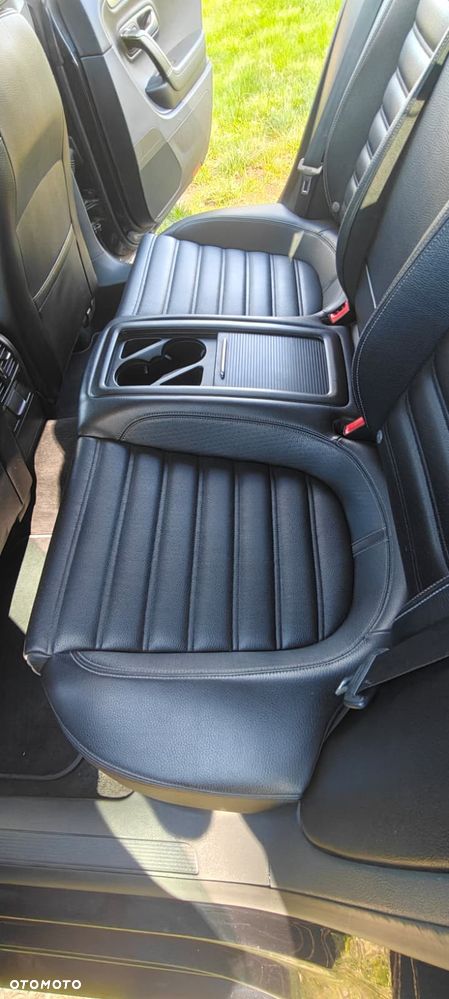 Volkswagen Passat 2.0 TSI DSG Highline - 19