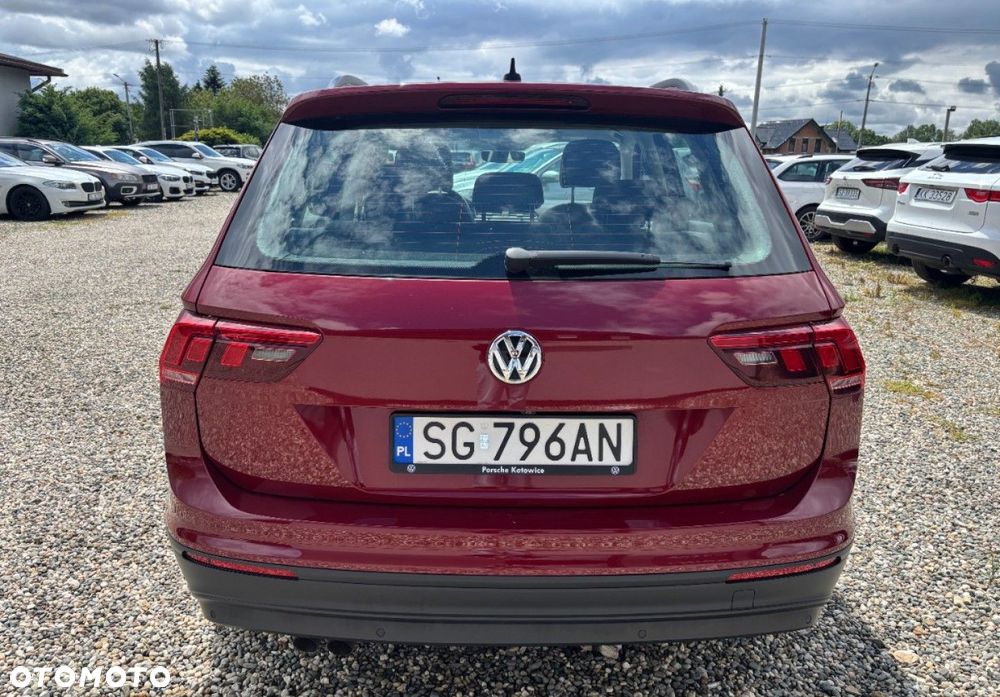Volkswagen Tiguan - 5