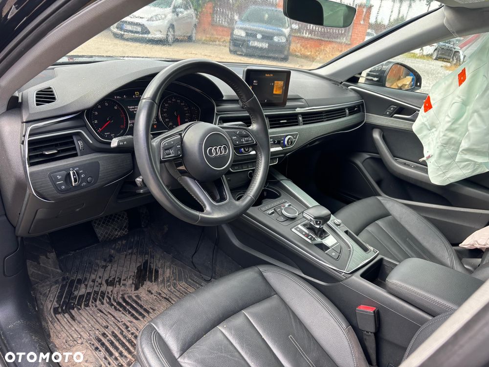 Audi A4 Limousine - 8