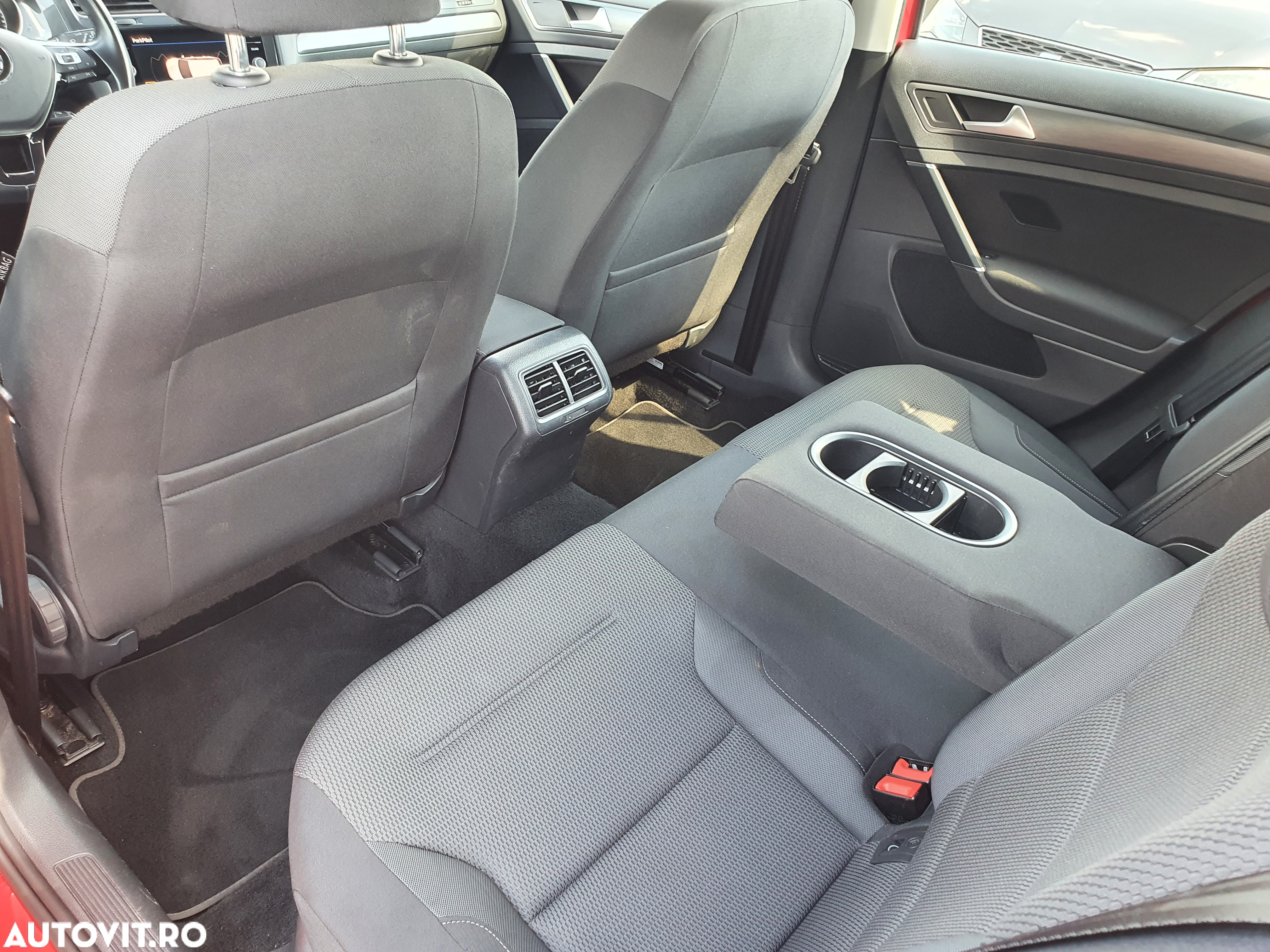 Volkswagen Golf 1.6 TDI Comfortline - 15