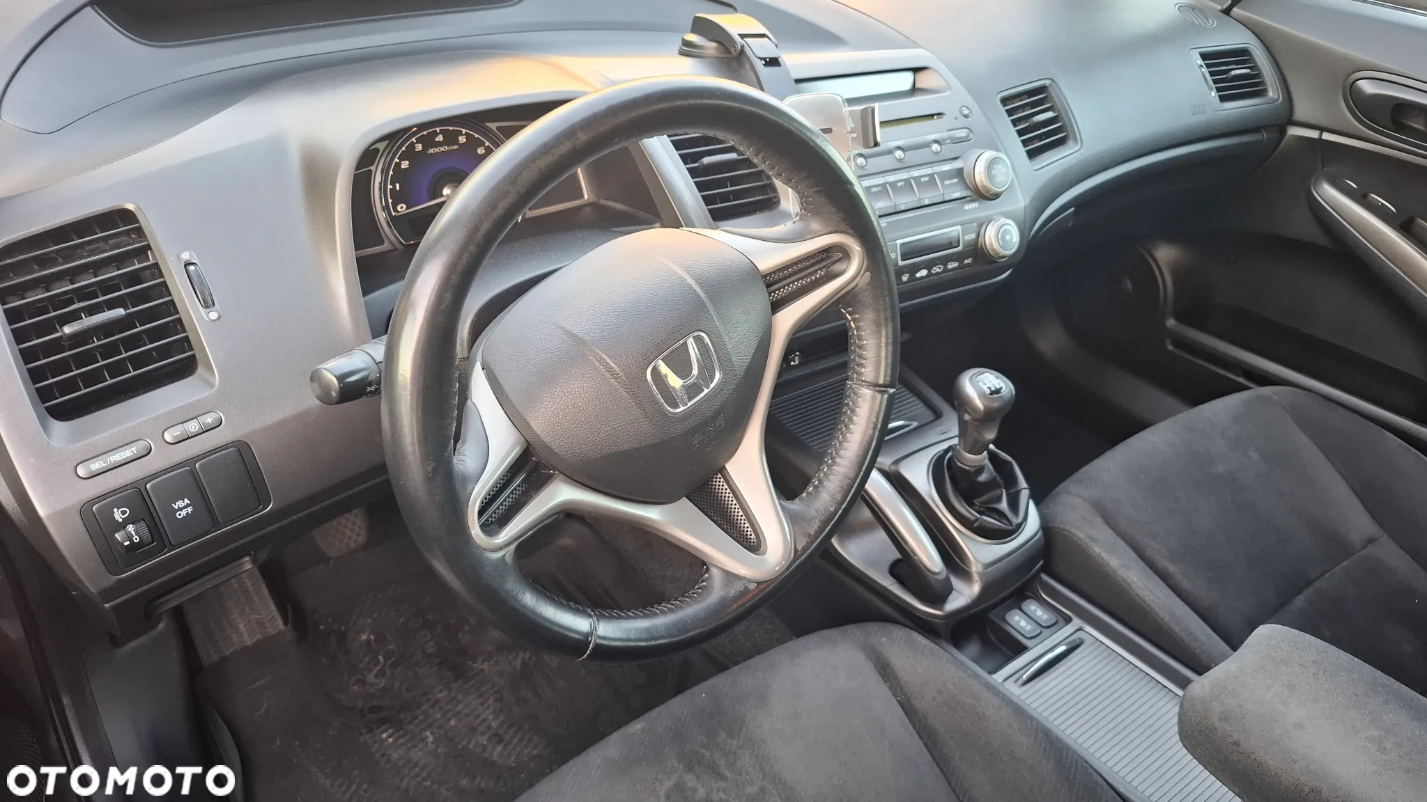 Honda Civic 1.8 Comfort - 17