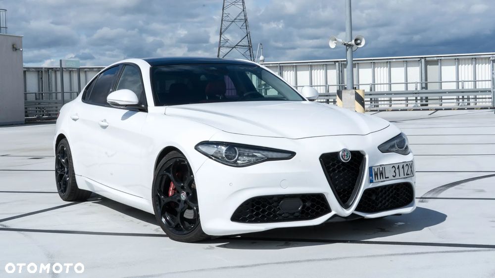 Alfa Romeo Giulia 2.0 Turbo 16V AT8 Veloce Ti - 1