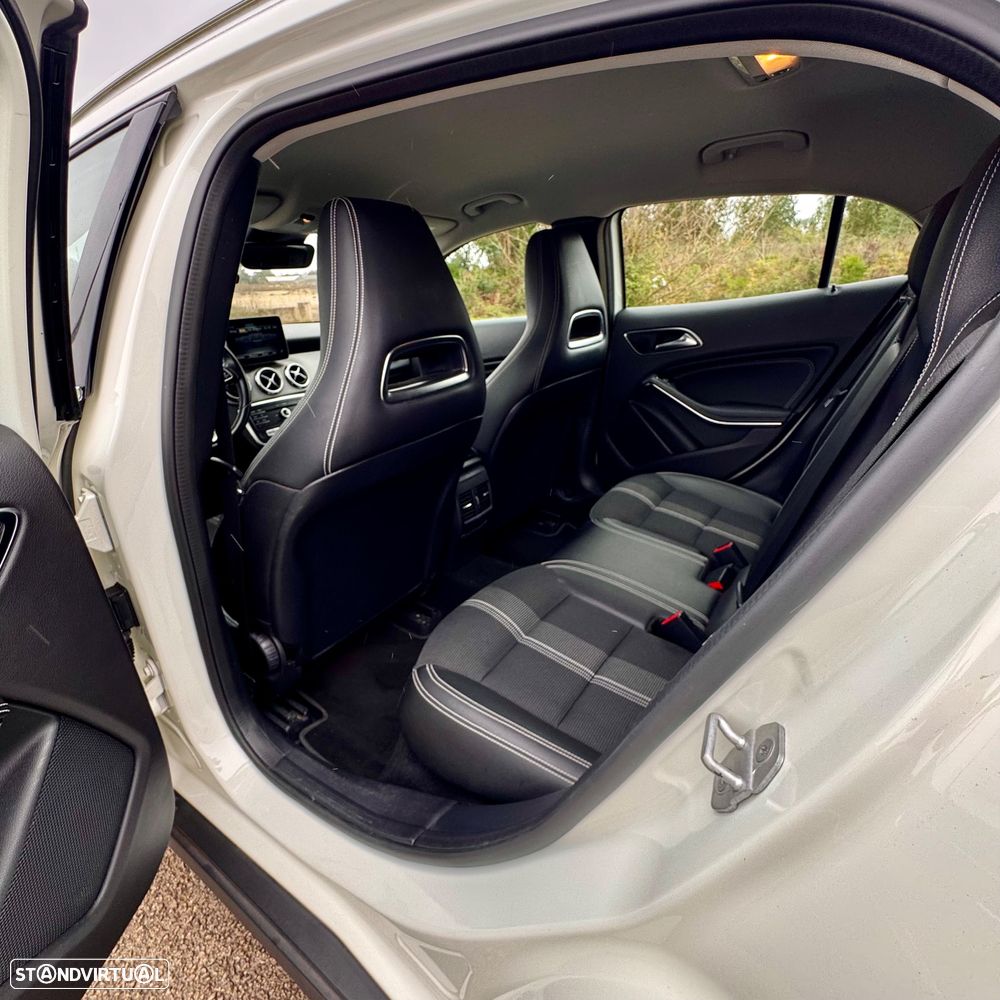 Mercedes-Benz GLA 180 d Style - 19