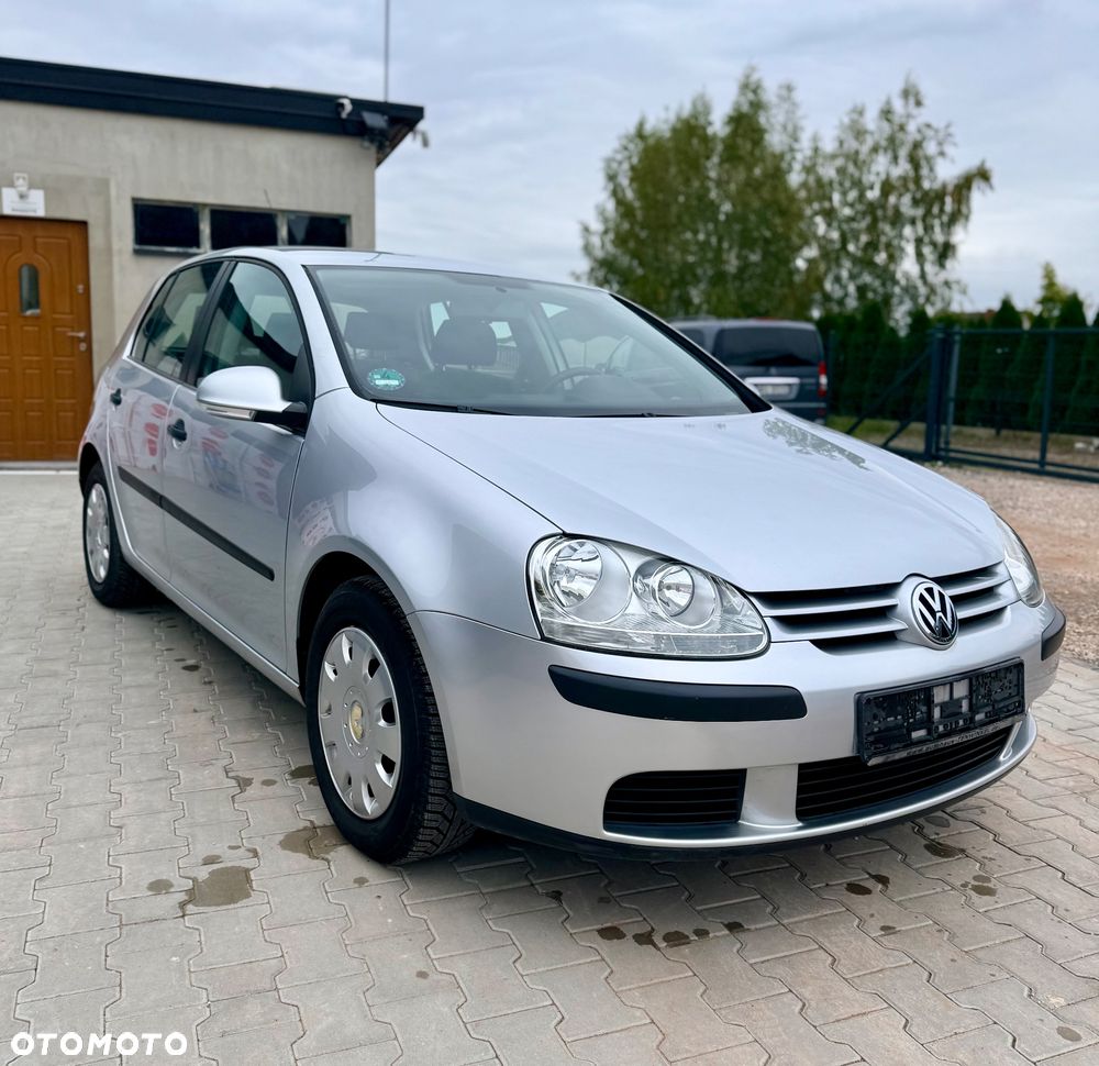 Volkswagen Golf V 1.4 FSI Trendline - 2