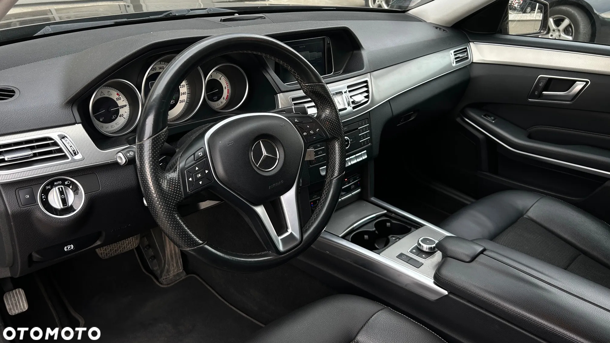 Mercedes-Benz Klasa E 220 BlueTEC 4-Matic Elegance - 10