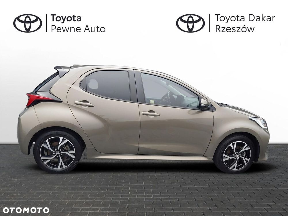 Toyota Yaris Hybrid 1.5 Style - 6