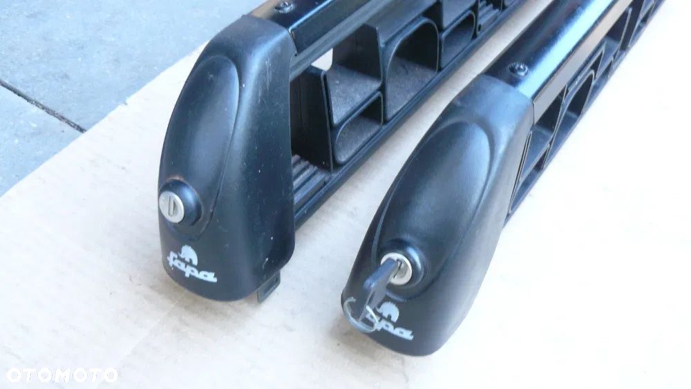 Uchwyt narciarski na 3 pary nart FAPA klucz - 1