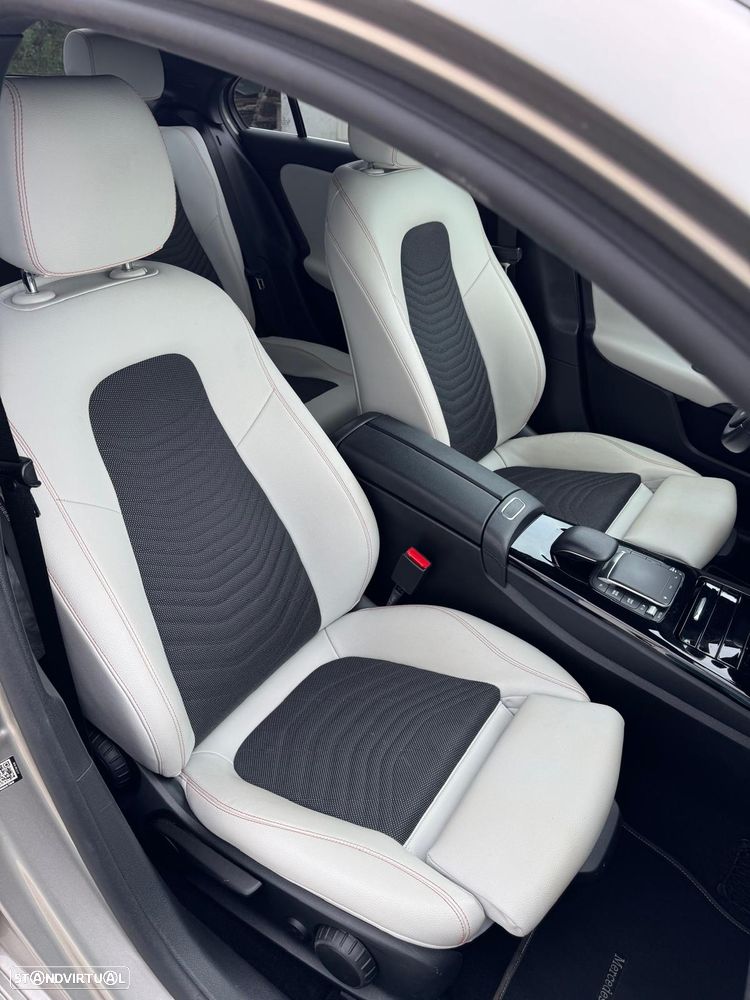 Mercedes-Benz A 180 Limousine d 7G-DCT AMG Line - 9