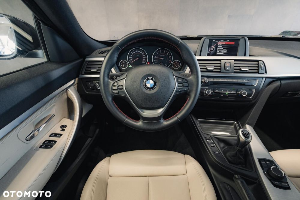 BMW 3GT 320i xDrive Sport Line - 12