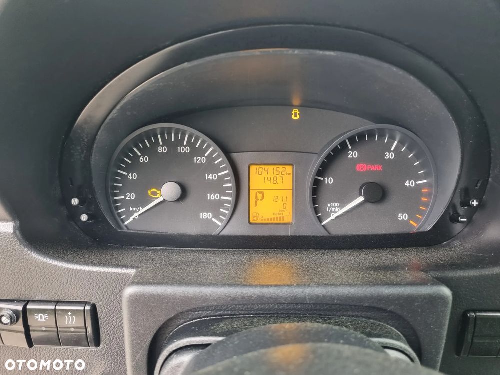 Mercedes-Benz Sprinter - 27