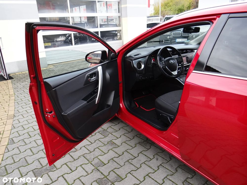 Toyota Auris 1.8 VVT-i Hybrid Automatik Touring Sports Executive - 20