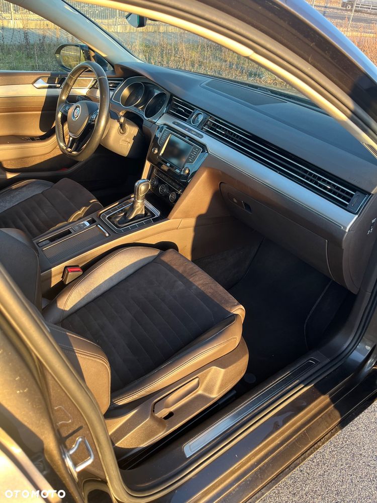 Volkswagen Passat - 17