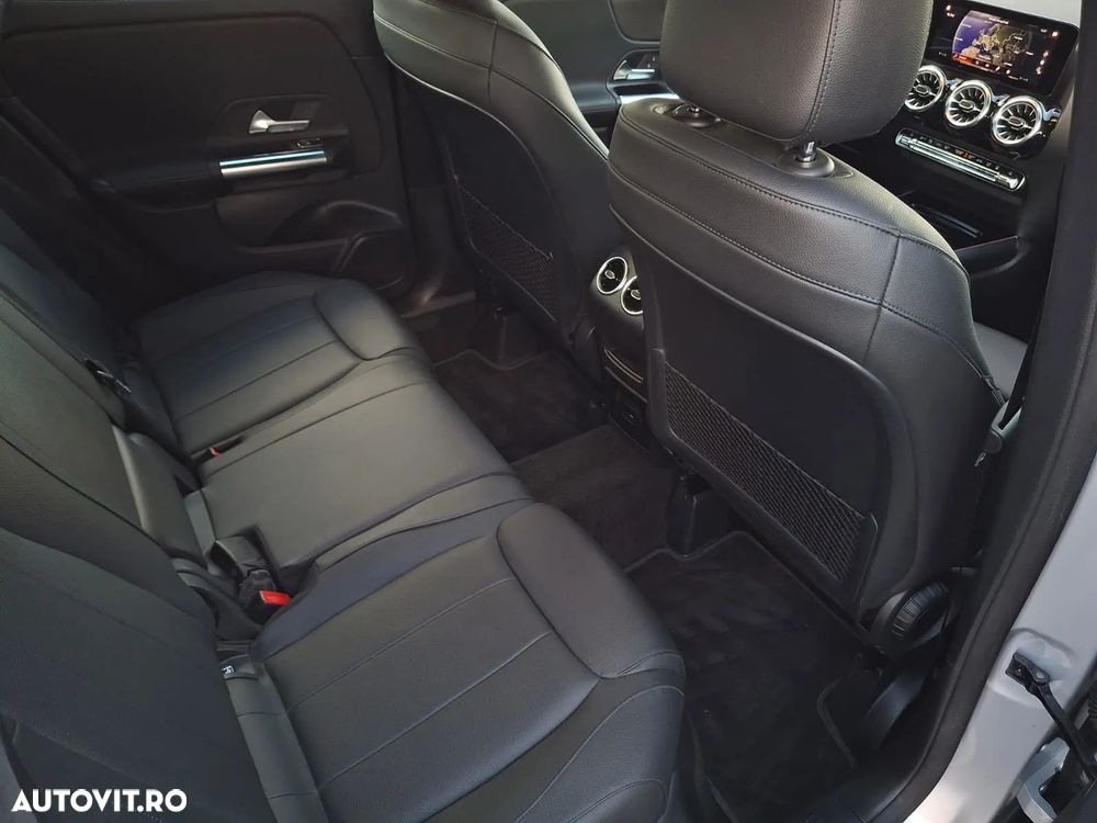 Mercedes-Benz GLA 250 e 8G-DCT Progressive - 12
