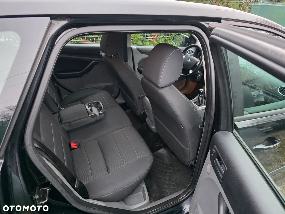 Ford Focus 1.8 Titanium - 14