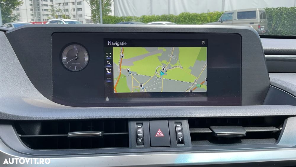 Lexus Seria ES 300h Executive - 13