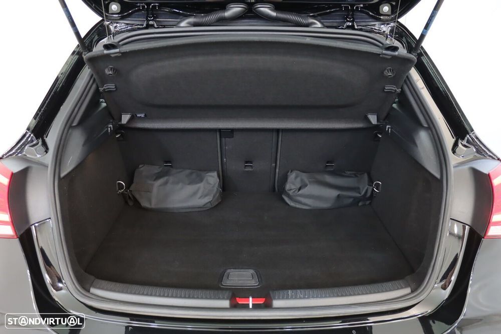 Mercedes-Benz A 250 e Style Plus - 10