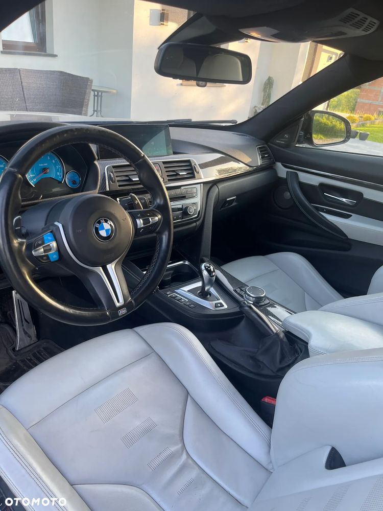 BMW M4 DKG - 10