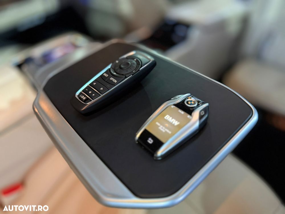 BMW Seria 7 730Ld xDrive - 16