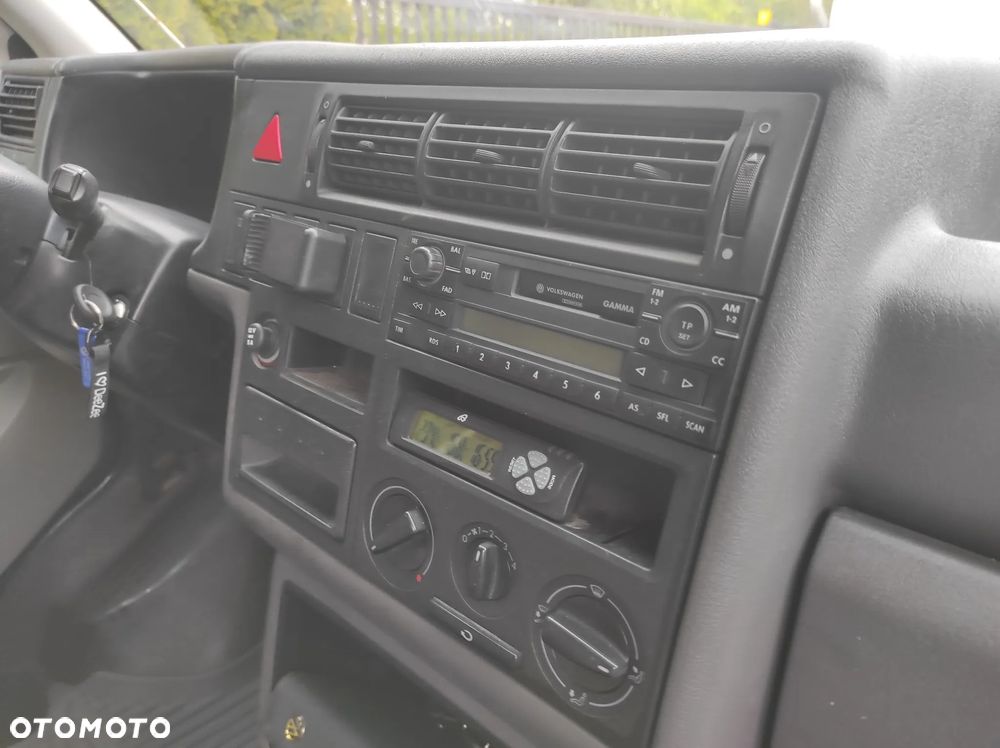 Volkswagen Transporter Escapade - 32