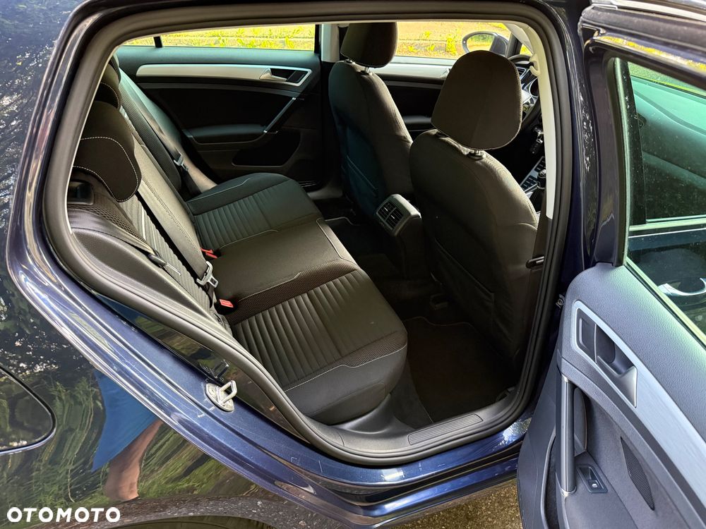 Volkswagen Golf 2.0 BlueTDI Cup - 28