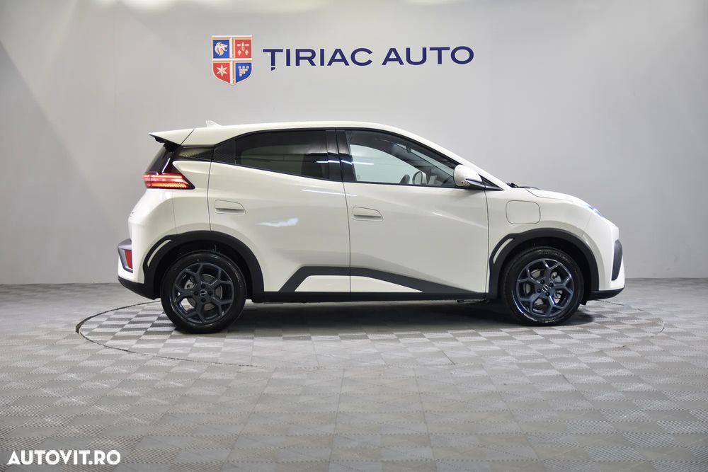 Byd Dolphin 43.2 kWh Comfort - 6