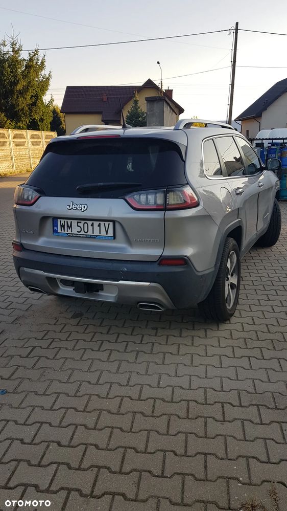Jeep Cherokee - 17