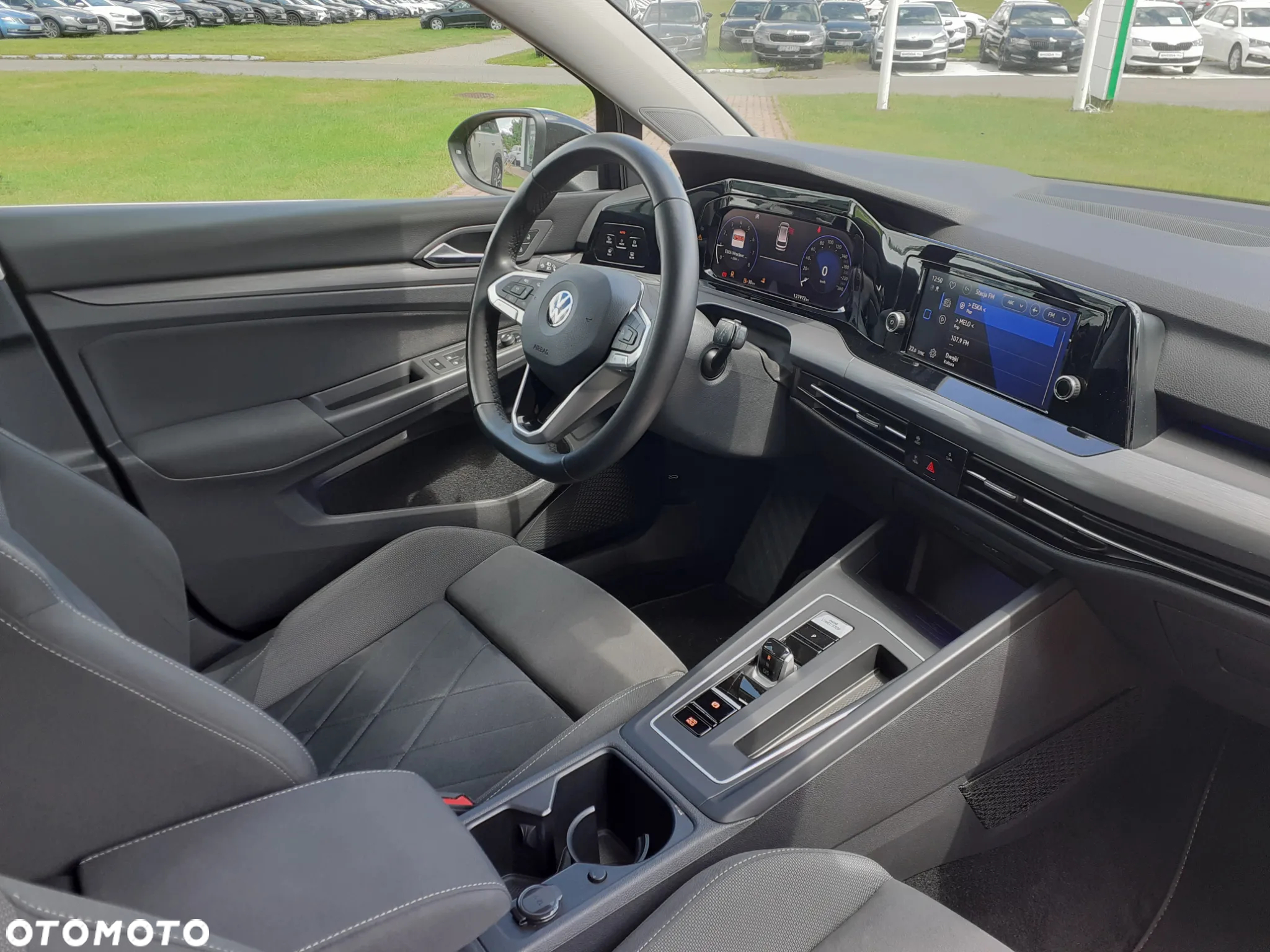 Volkswagen Golf - 21
