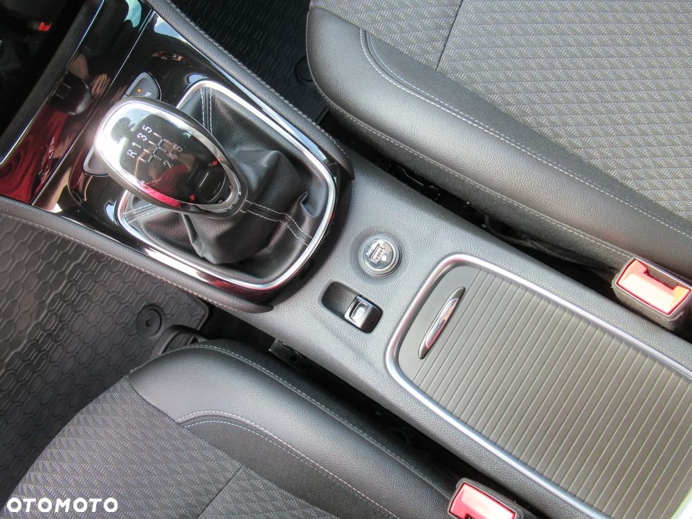 Opel Astra 1.6 D Start/Stop Sports Tourer Innovation - 38