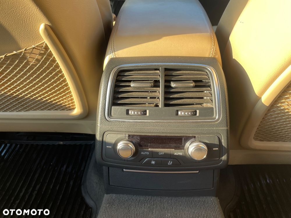 Audi A6 Allroad - 25