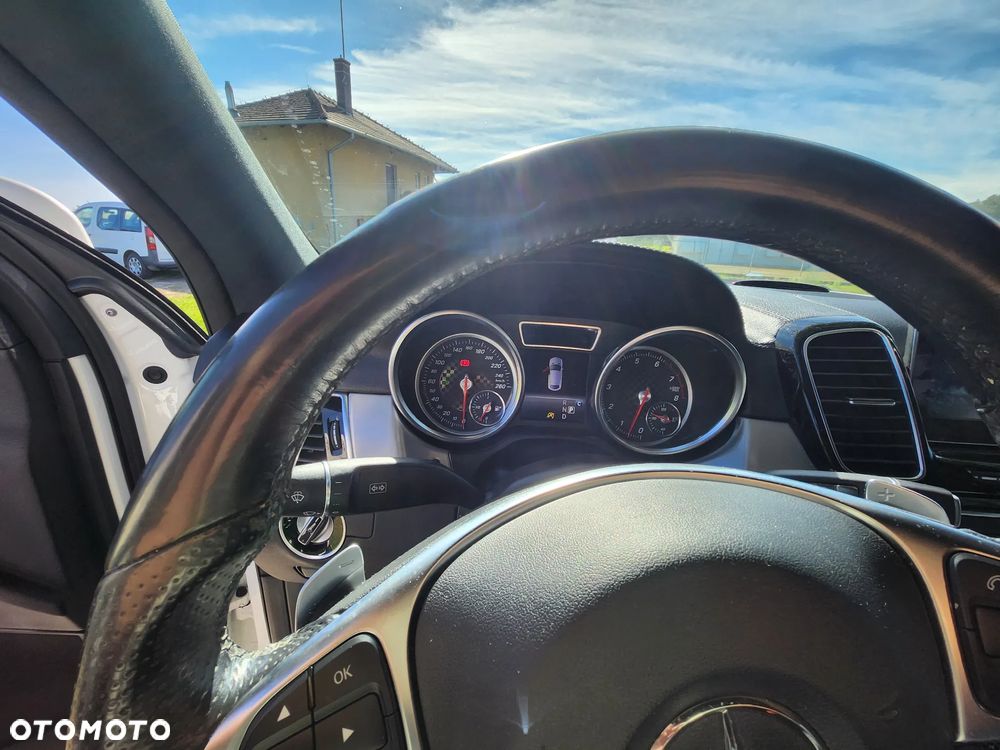 Mercedes-Benz GLE Coupe 400 4-Matic - 16