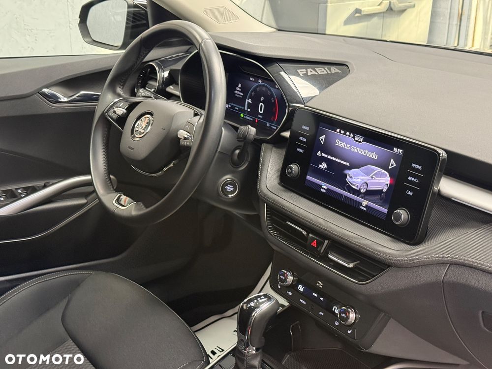 Skoda Fabia 1.0 TSI Monte Carlo DSG - 12