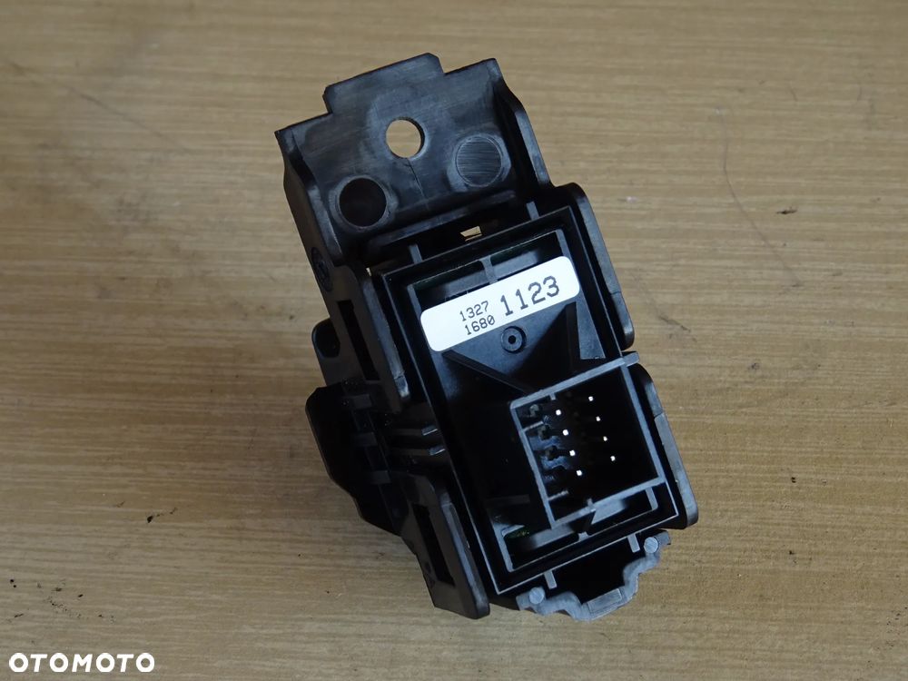 WŁĄCZNIK PRZYCISK PRZEŁĄCZNIK HAMULCA RĘCZNEGO OPEL INSIGNIA A ASTRA J ZAFIRA C MERIVA B - 3