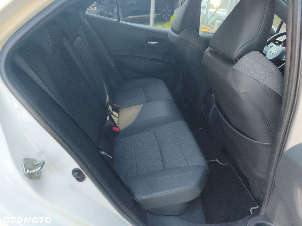 Toyota Corolla 1.8 Hybrid Style - 11