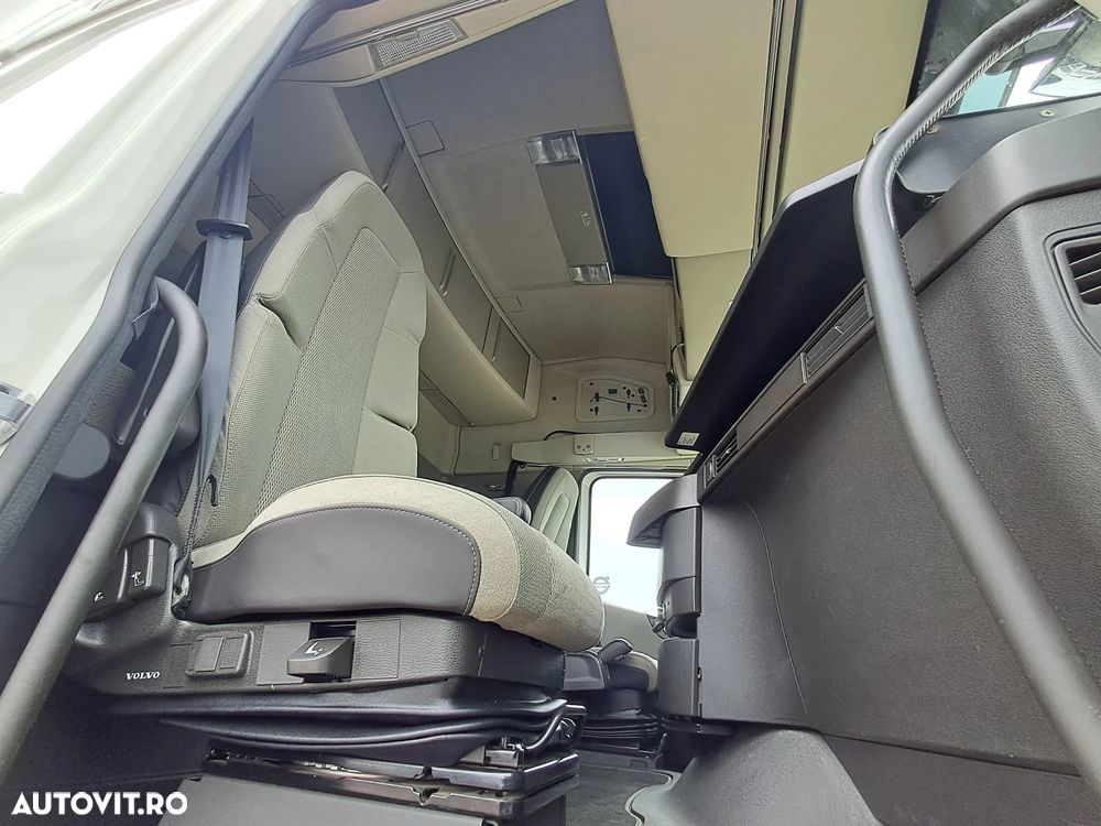 Volvo FH 500 GLOBETROTTER 510CP AUTOMAT EURO 6 - 33