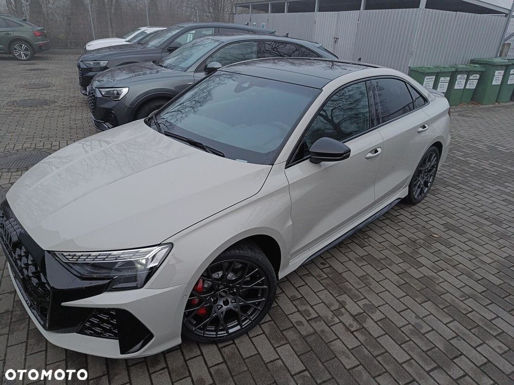 Audi RS3 Limousine - 19