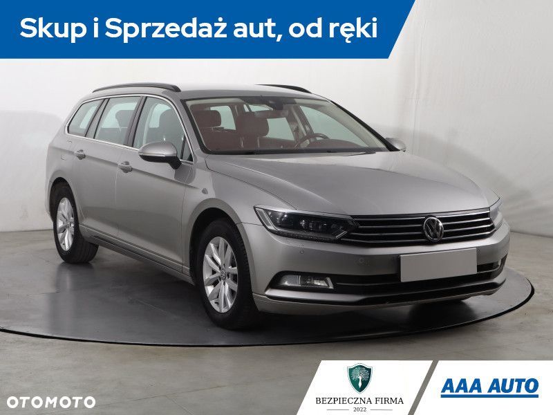 Volkswagen Passat Variant - 3