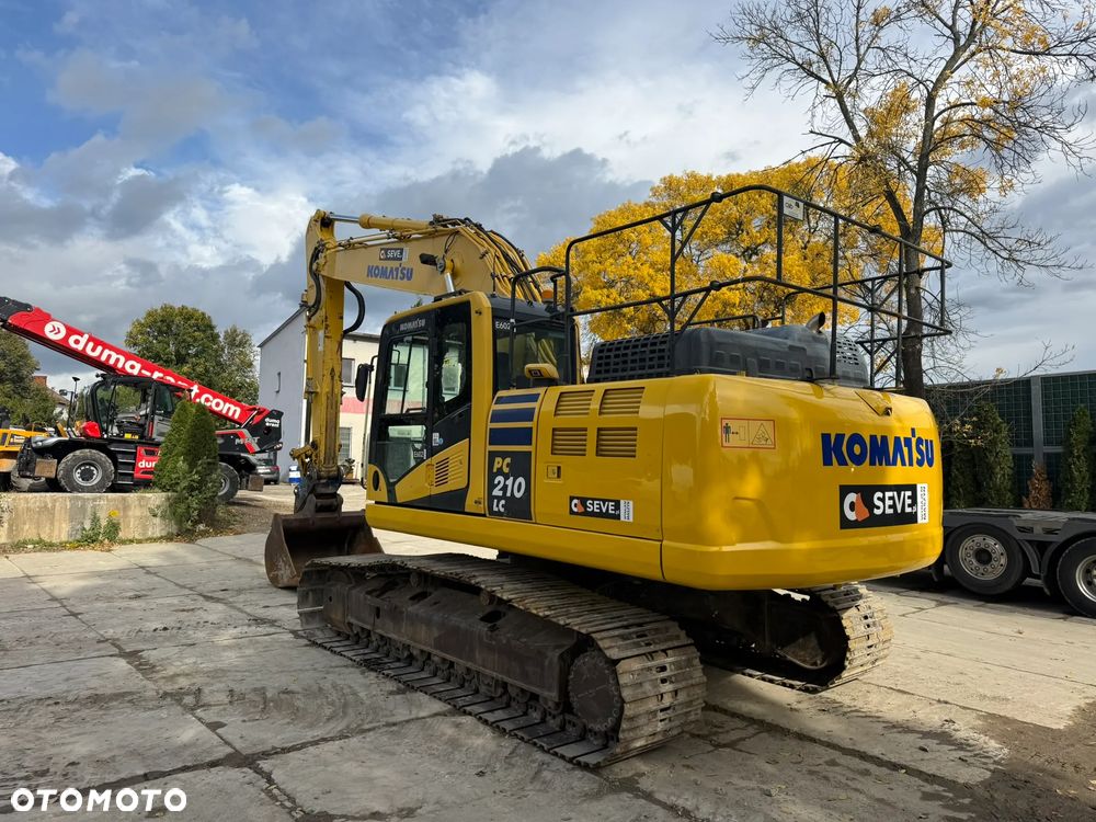 Komatsu PC 210 LC -11 - 5