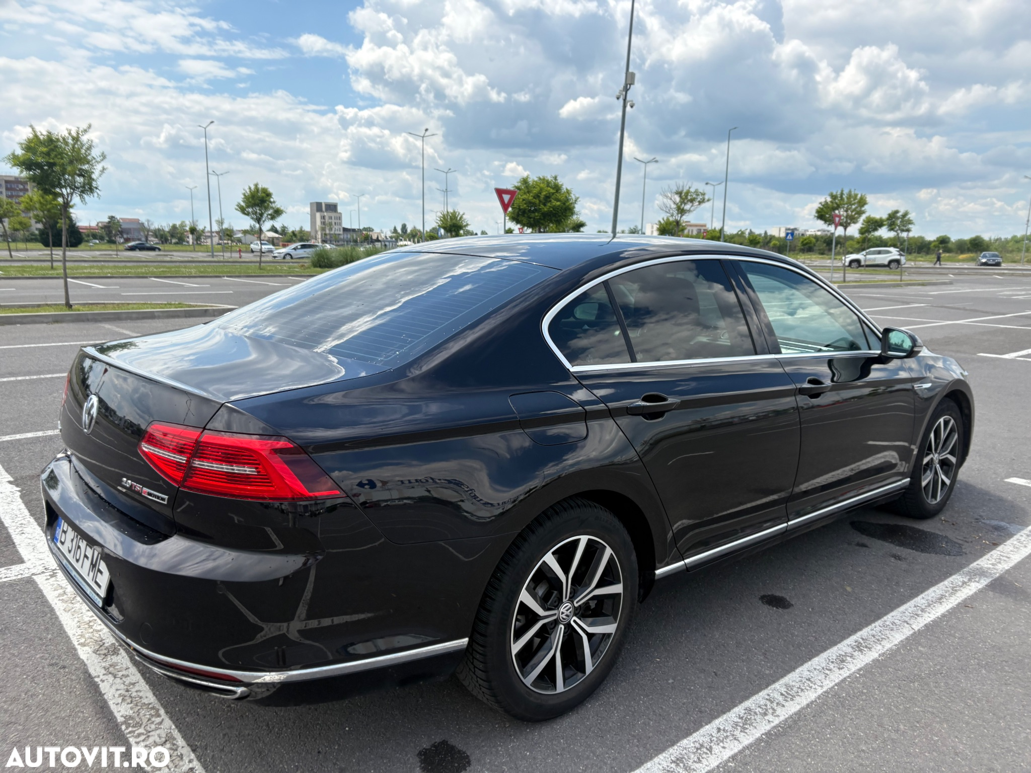 Volkswagen Passat 2.0 TSI 4Motion DSG Highline - 3
