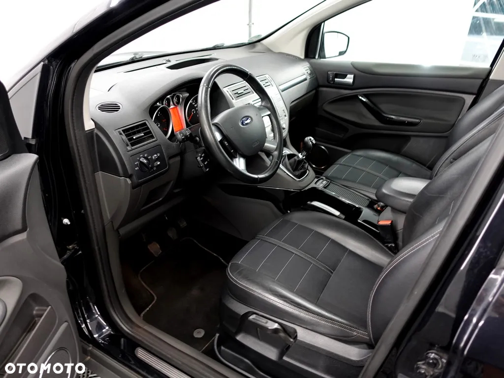 Ford Kuga 2.0 TDCi 4WD Titanium - 12