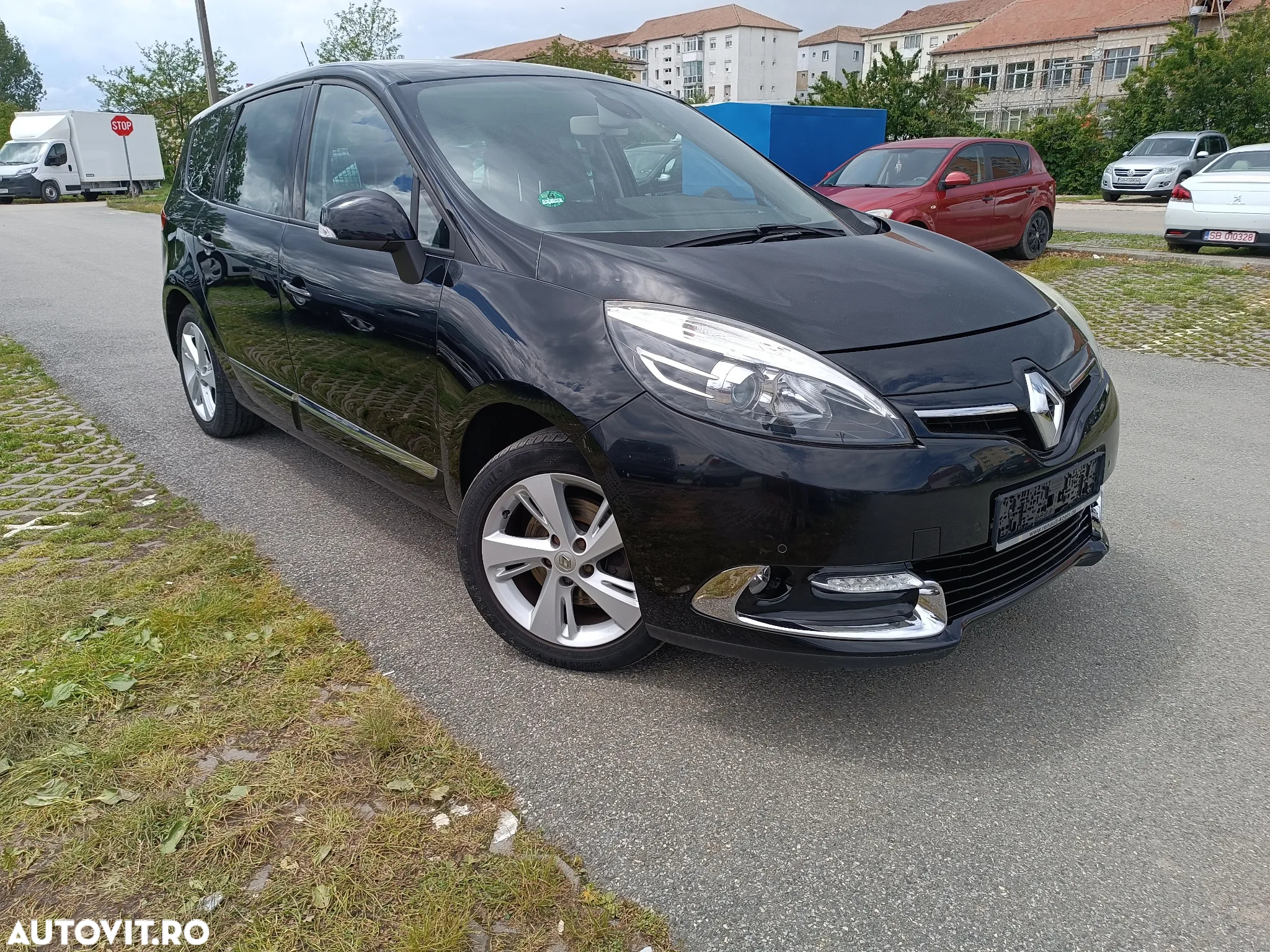 Renault Scenic ENERGY TCe 115 LIFE - 2